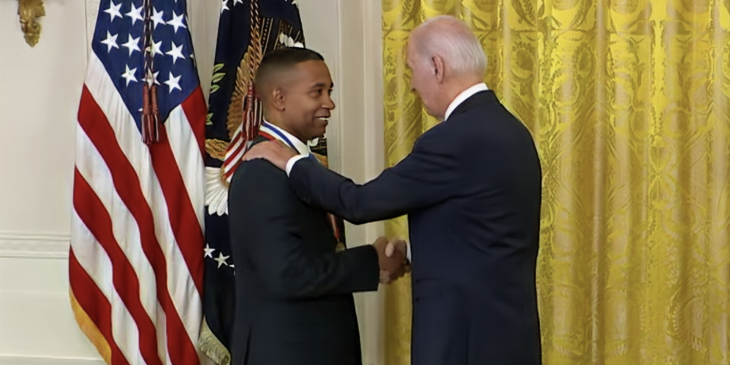 Image of National Medal of Technology and Innovation Laureate Juan E. Gilbert, PH.D., chair of the University of Florida Department of Computer & Information Science & Engineering, shaking hands with U.S. President Joe Biden.