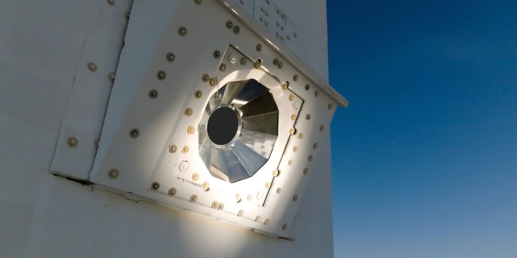 Close-up of Synhelion’s proprietary solar receiver, which delivers high-temperature process heat beyond 1’500°C.