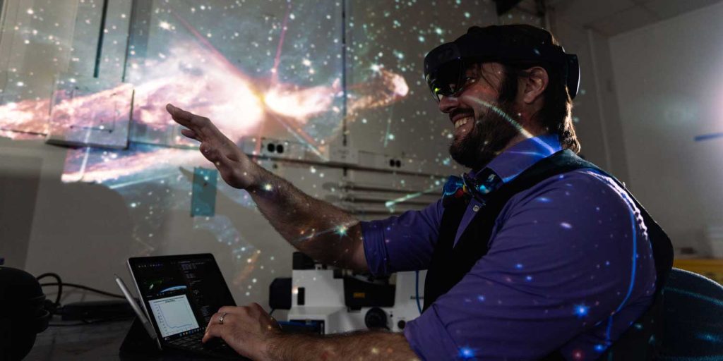 A researcher in the Space Mission Institute